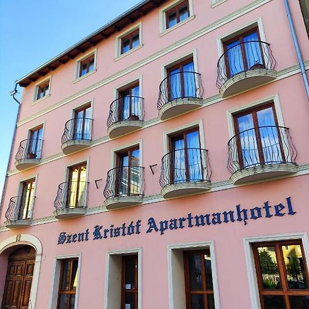 Szent Kristof Apartmanhotel Zalaegerszeg Buitenkant foto