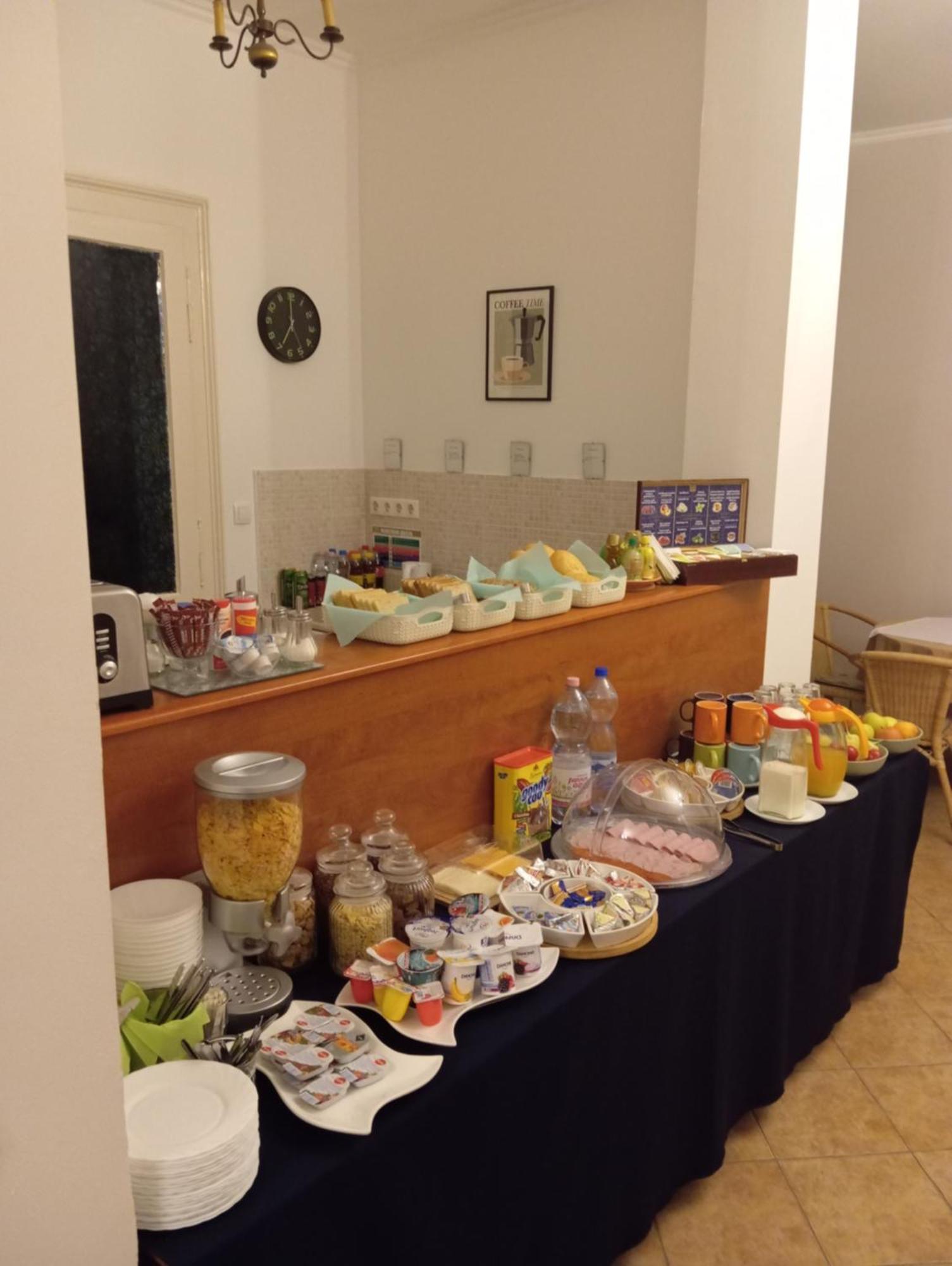 Szent Kristof Apartmanhotel Zalaegerszeg Buitenkant foto