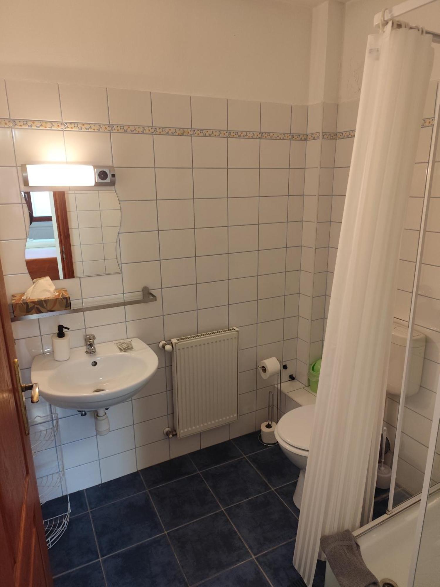 Szent Kristof Apartmanhotel Zalaegerszeg Buitenkant foto