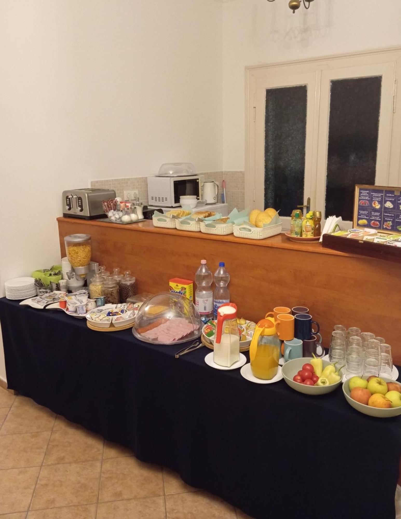 Szent Kristof Apartmanhotel Zalaegerszeg Buitenkant foto