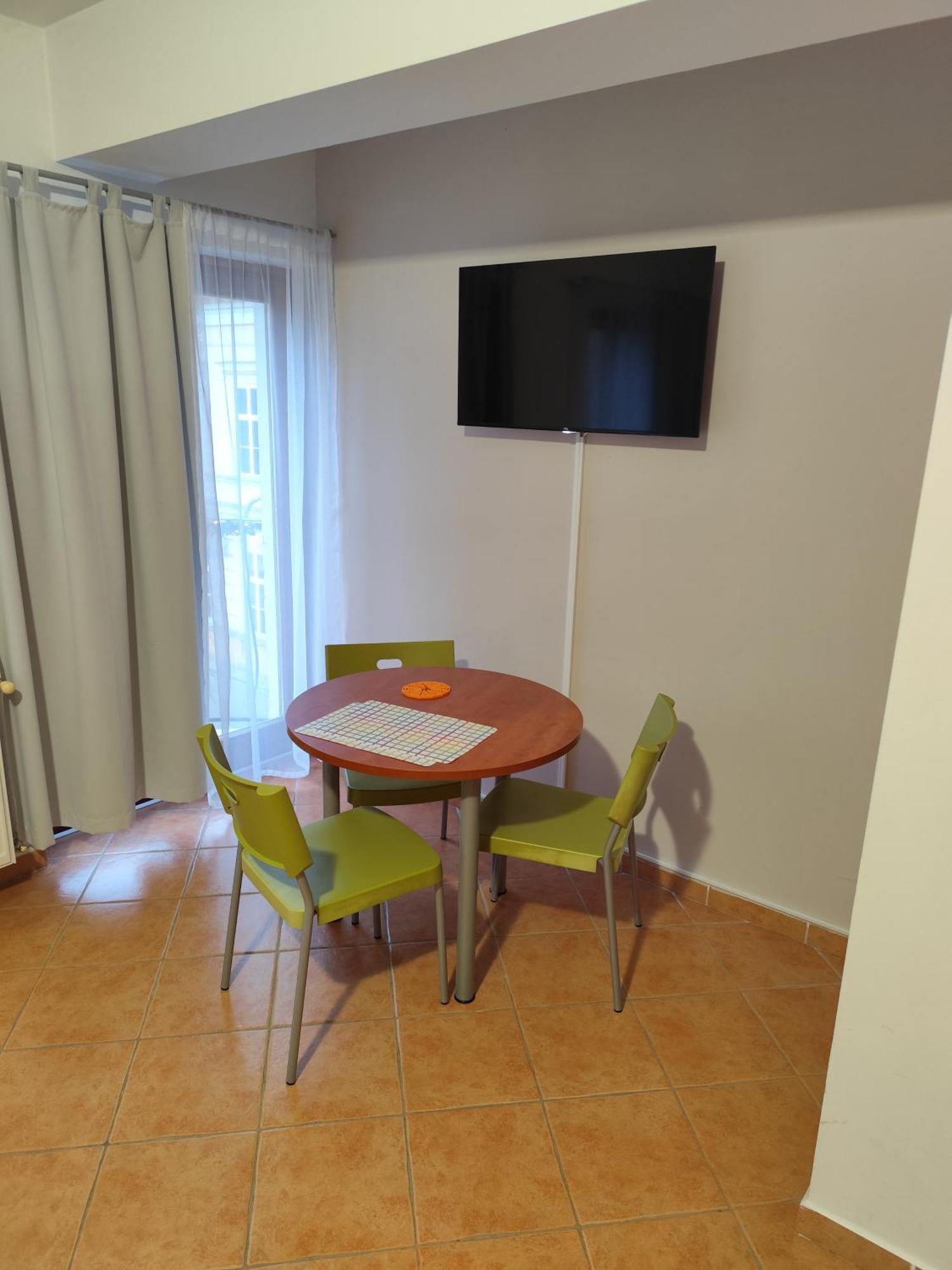 Szent Kristof Apartmanhotel Zalaegerszeg Buitenkant foto